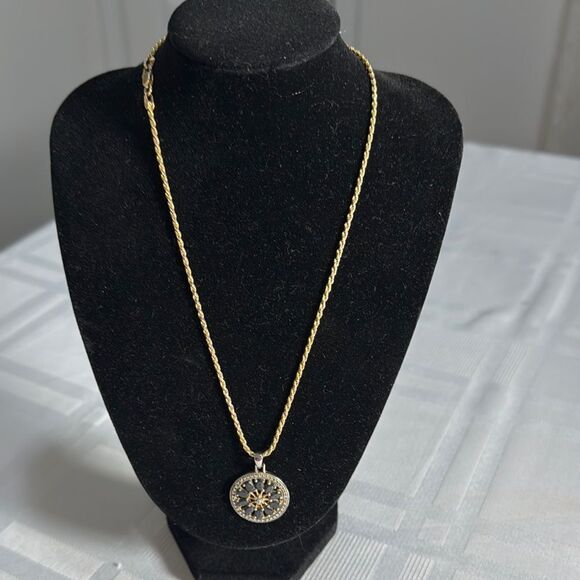 Elegant Gold and Silver 925 Pendant Necklace - Picture 1 of 7